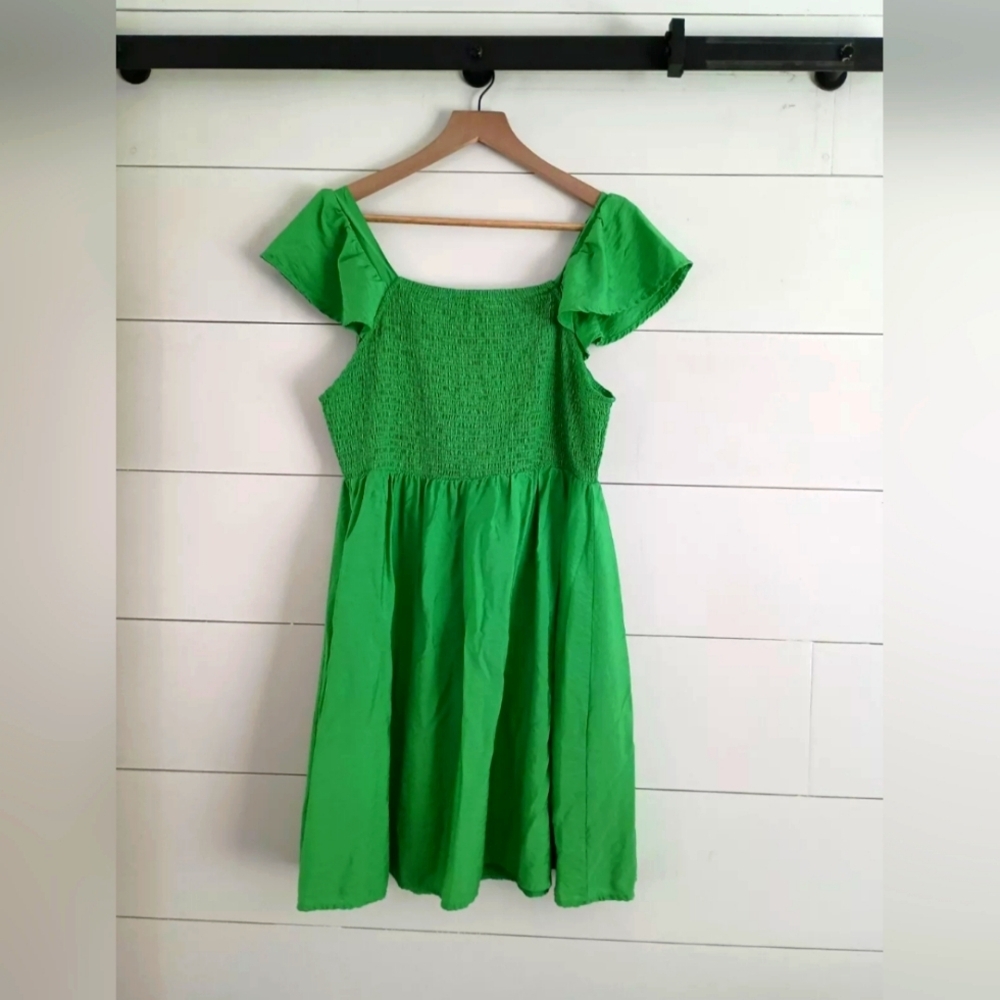 MICHELLE McDOWELL Green Women's Dress. Pre Owned.